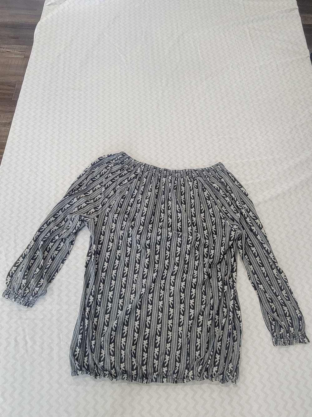 Lauren Ralph Lauren Navy and White Off-Shoulder Peasant Boho - Picture 9 of 9